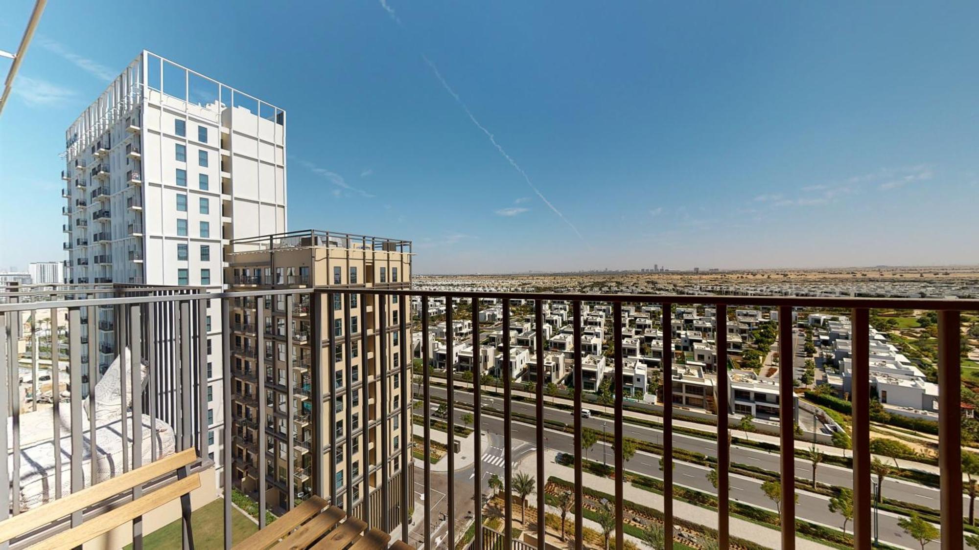 Upgraded 2bed At Collective 01 With Panoramic View * Dubai