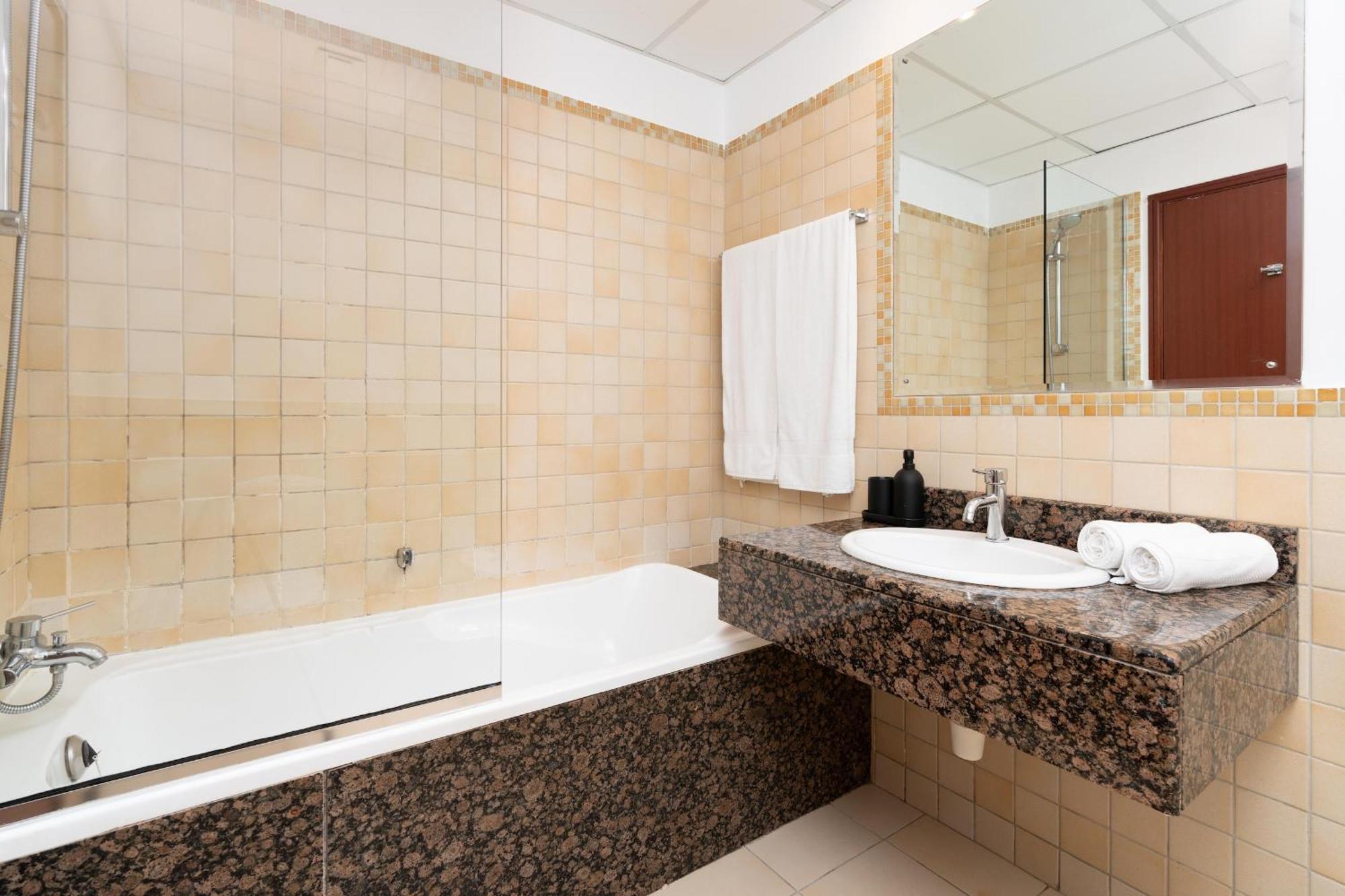 Marina - 3br - Jbr Beach - Cityapartmentstay *