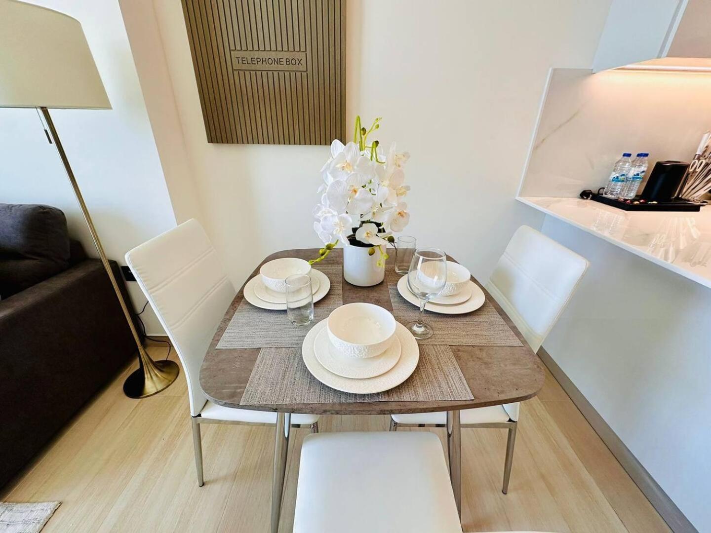 Stunning 1br Fully Furnished With Balcony In Jvc Apartment