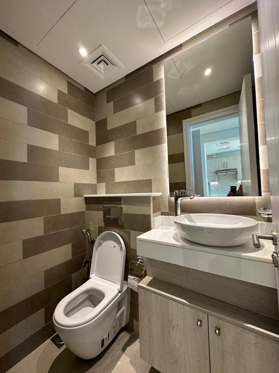 1 Bedroom Access Apartment Dubai