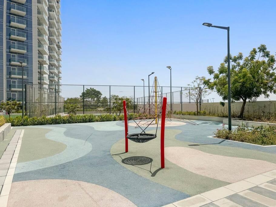 Modern 1 Bedroom In Family Community * Dubai