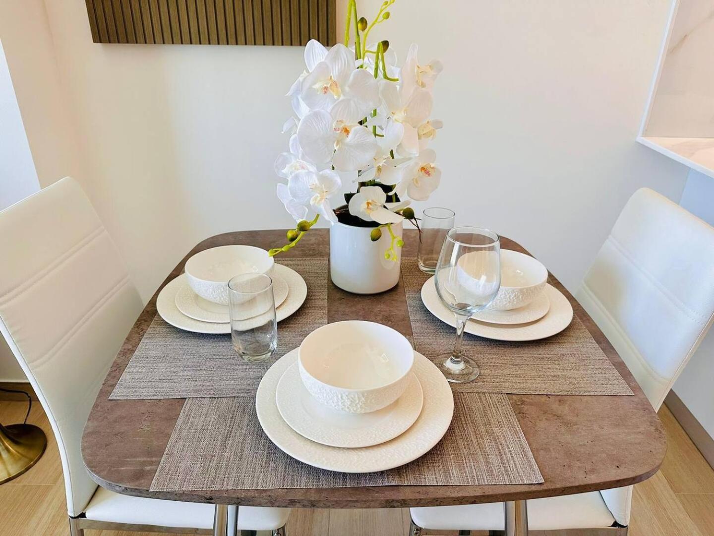 Apartment Stunning 1br Fully Furnished With Balcony In Jvc *