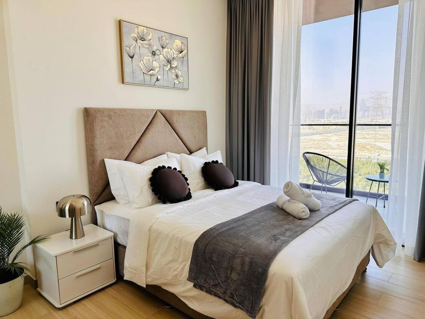 Stunning 1br Fully Furnished With Balcony In Jvc Apartment