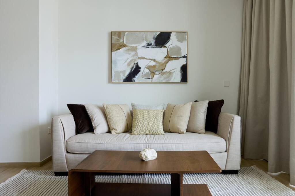 Elegant Luxury Living In Palace Residences Dubai