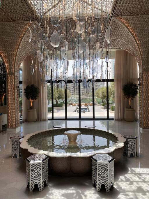 Elegant Luxury Living In Palace Residences Apartment