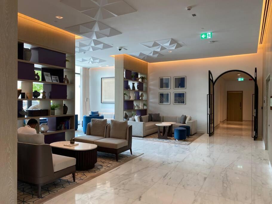 Elegant Luxury Living In Palace Residences * Dubai