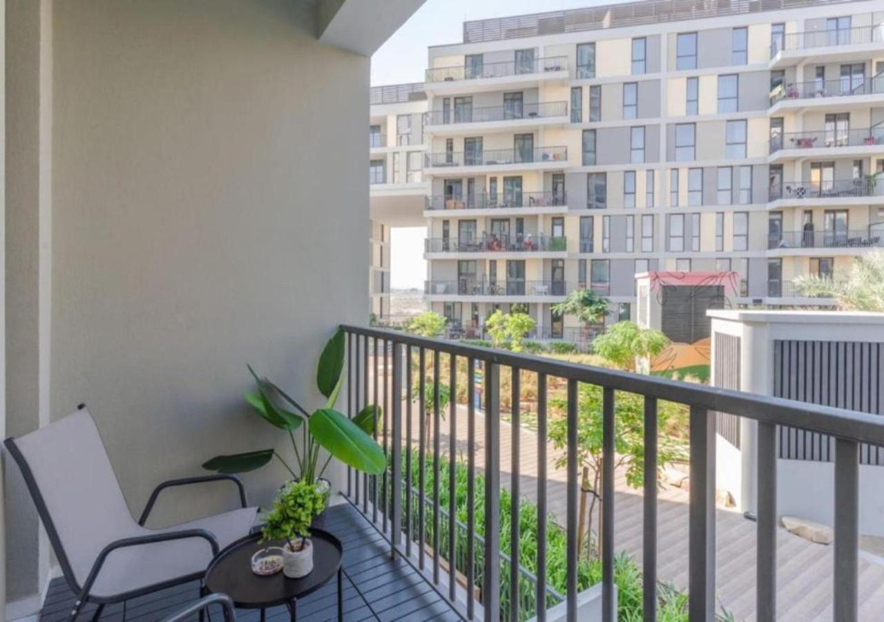 Apartment Charming 1br With Lovely Views In Mesk 1 By Vibel