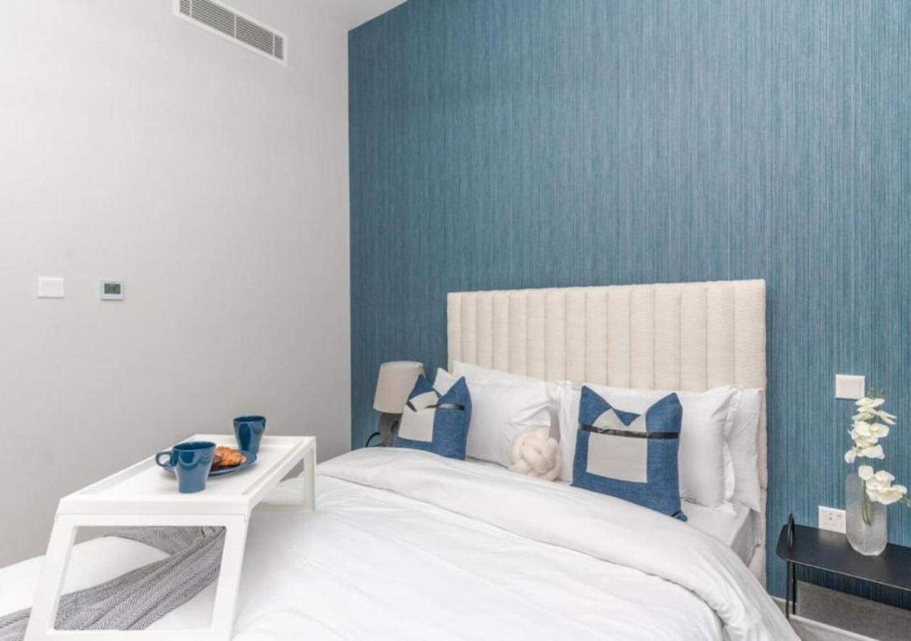 Apartment Charming 1br With Lovely Views In Mesk 1 By Vibel