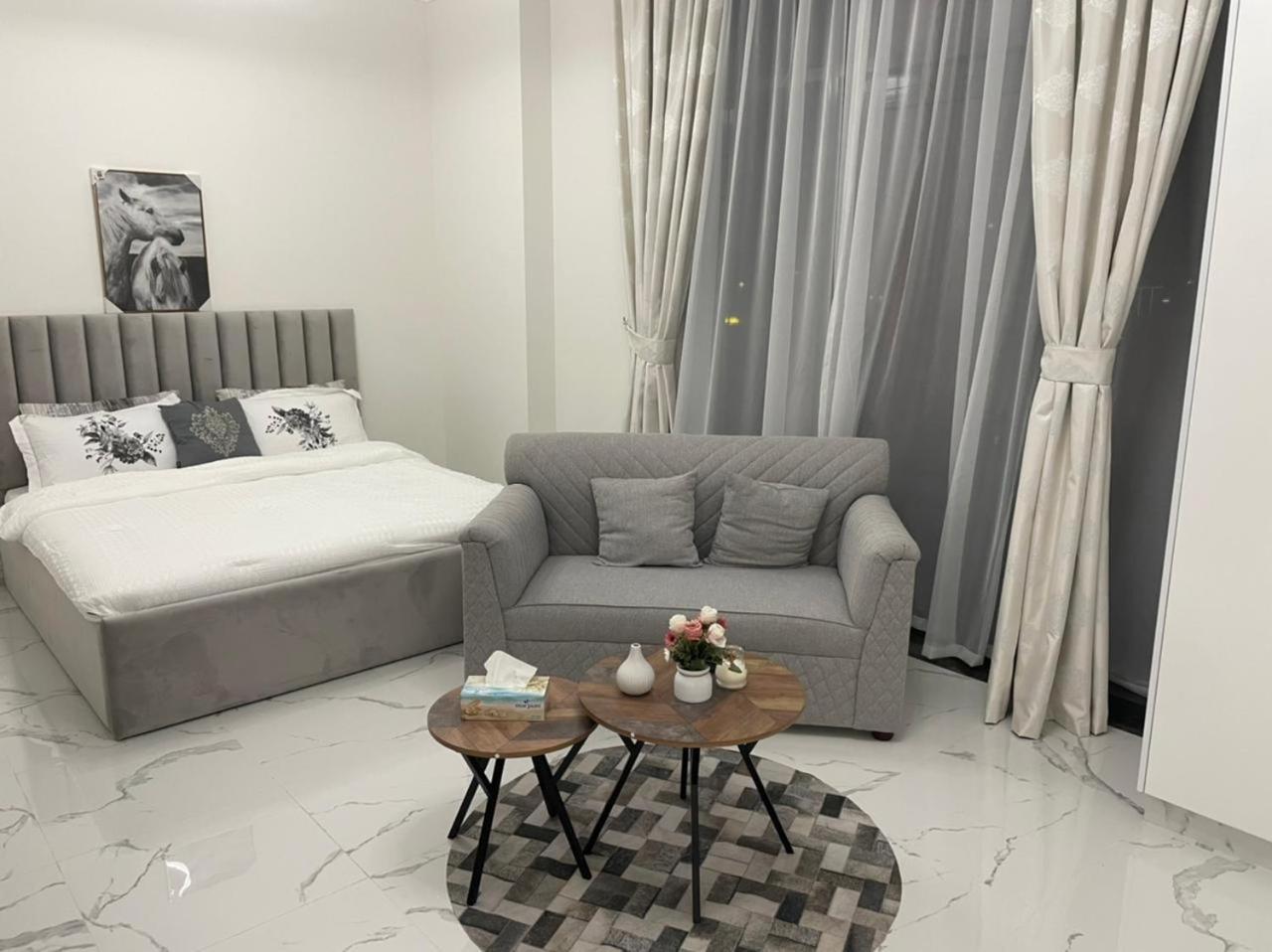 Luxury & Comfort In Majan A Delight Apartment Dubai
