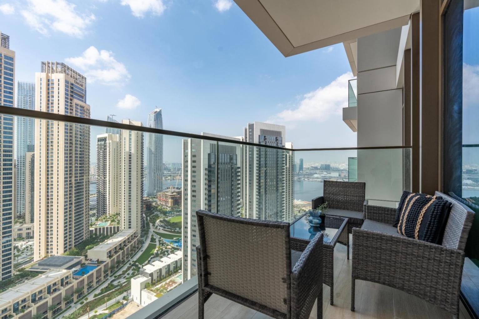 1br High-floor Elegant In Palace By Vibel Apartment Dubai