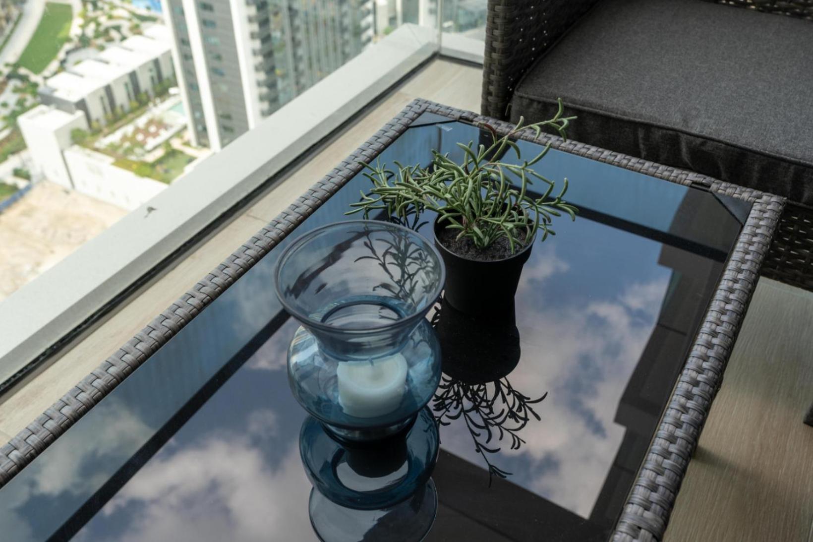 1br High-floor Elegant In Palace By Vibel * Dubai