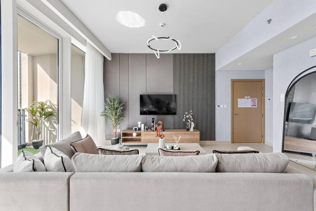 First Class 2br Stylish Bliss * Dubai