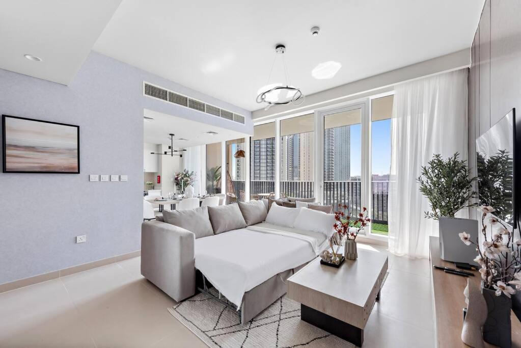 Apartment First Class 2br Stylish Bliss