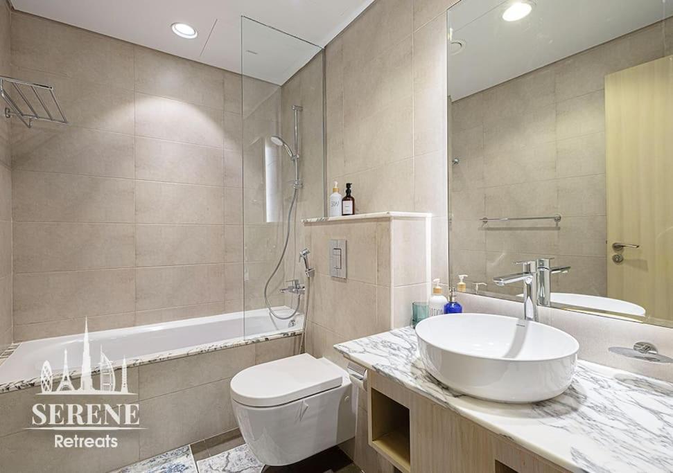 Serene Retreats Paramount Two Bedroom 3 With Burj View Apartment *