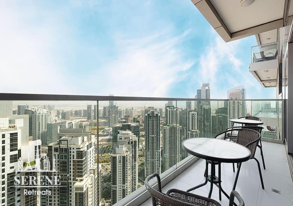 Serene Retreats Paramount Two Bedroom 3 With Burj View Apartment *