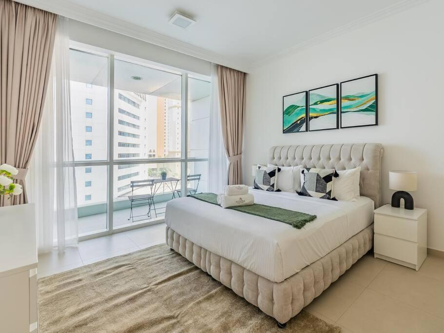 Apartment Seaside Elegance-1br-al Bateen-private Access *