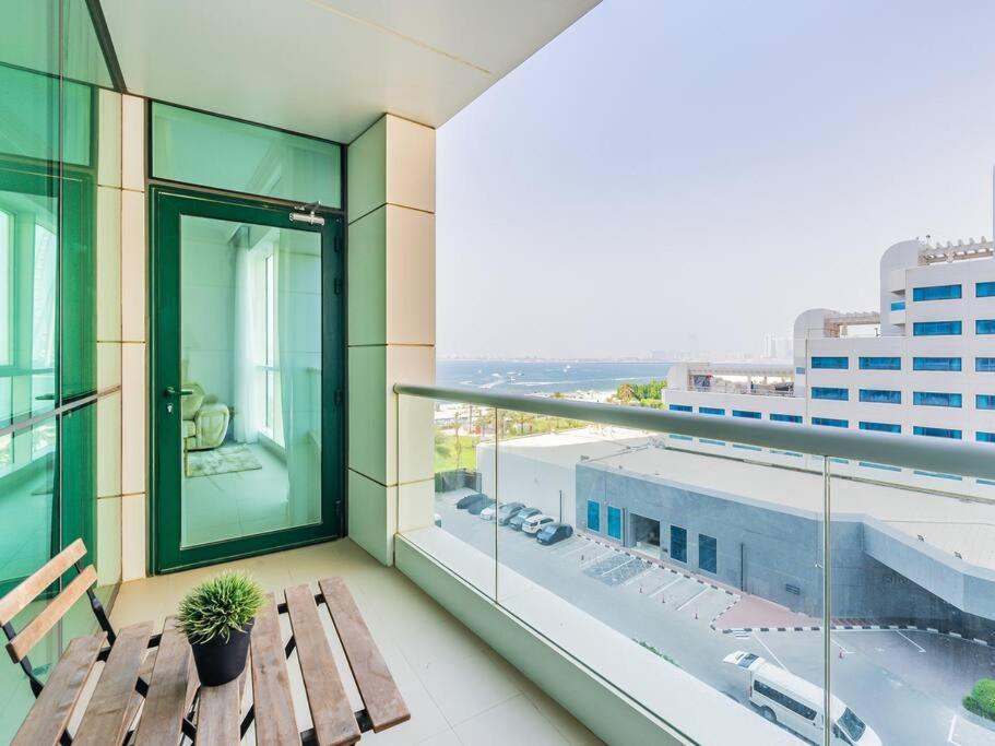Seaside Elegance-1br-al Bateen-private Access Apartment Dubai