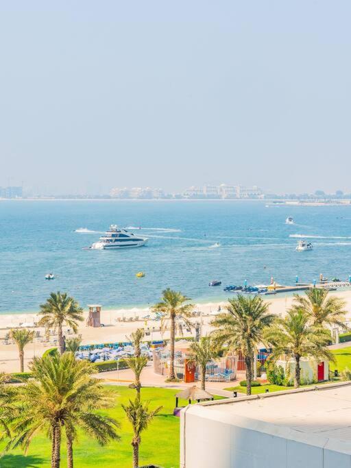 Seaside Elegance-1br-al Bateen-private Access Apartment Dubai