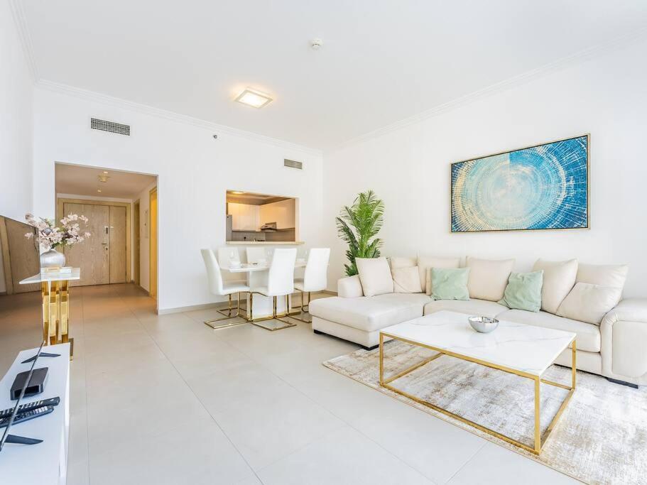 Seaside Elegance-1br-al Bateen-private Access Apartment *