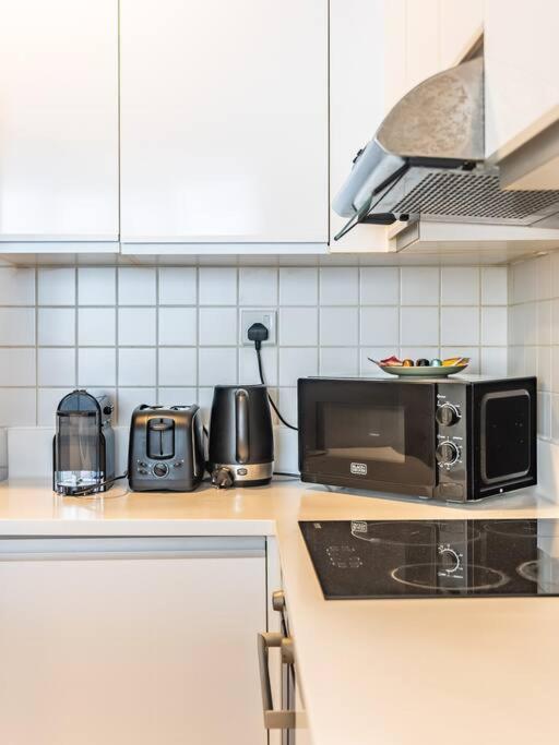 Seaside Elegance-1br-al Bateen-private Access Dubai