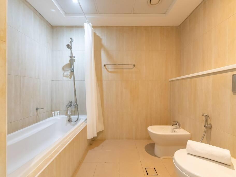 Seaside Elegance-1br-al Bateen-private Access Apartment *