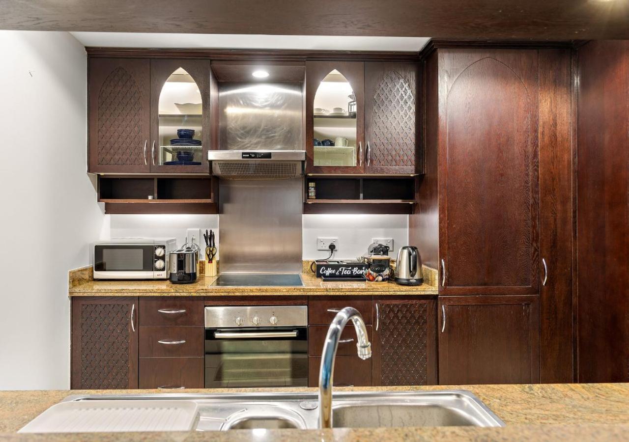 Apartment Downtown Gem, Fountain View!