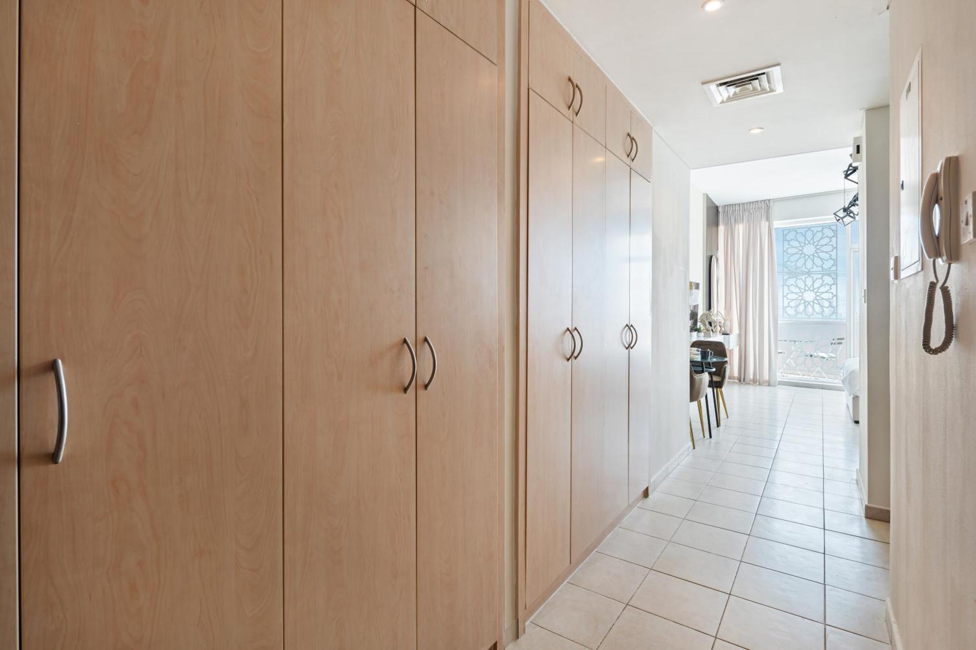 Cozy Close To Jbr And Marina Dubai