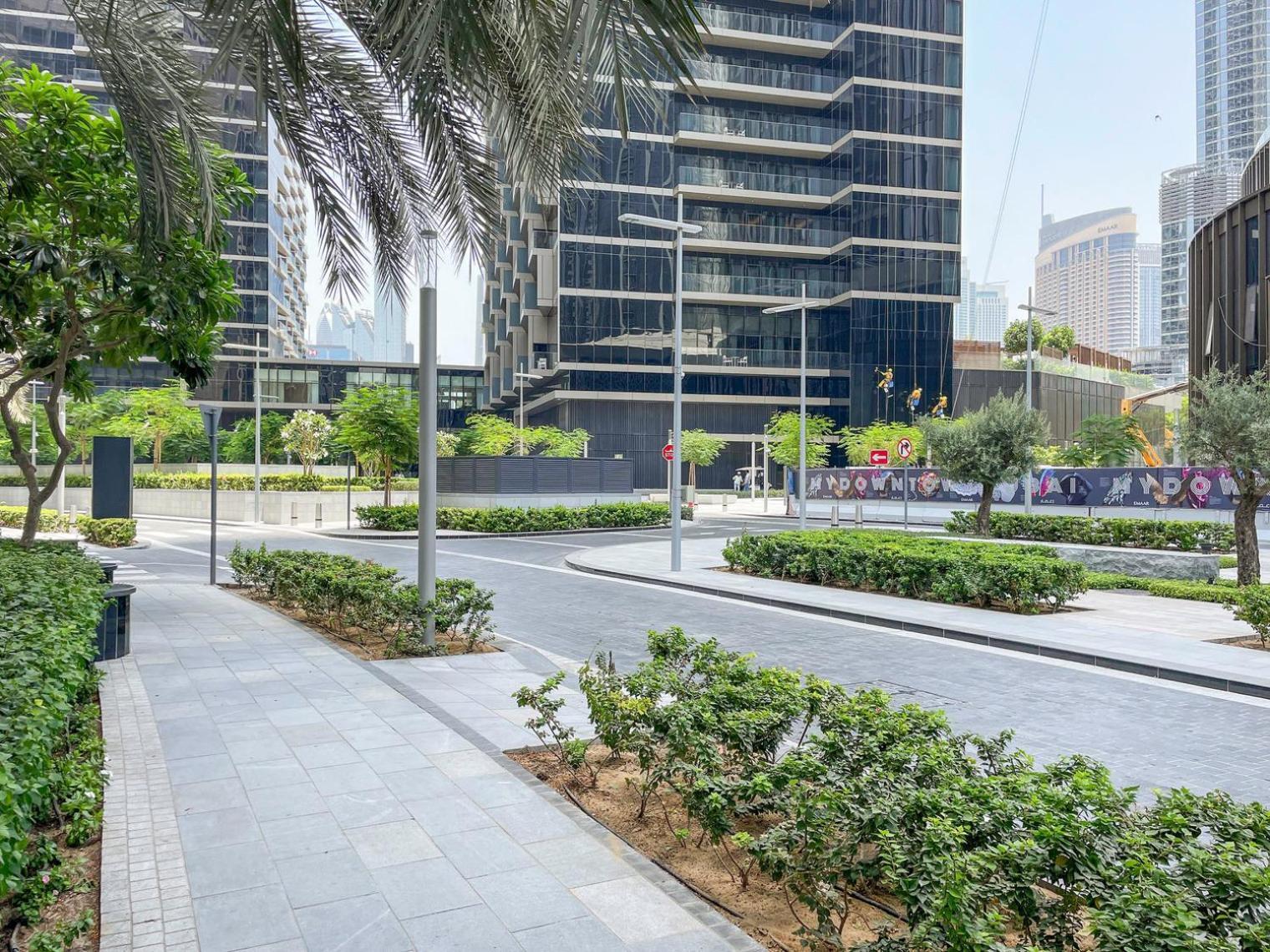 Blueground Dt Standpoint Balcony Elev Pool Dxb-1104 Apartment *