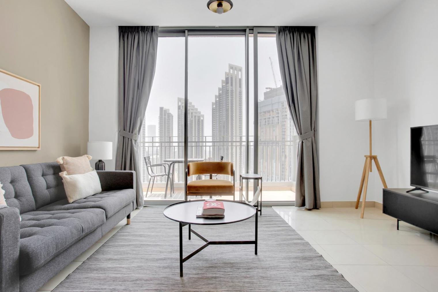 Blueground Dt Standpoint Balcony Elev Pool Dxb-1104 Dubai