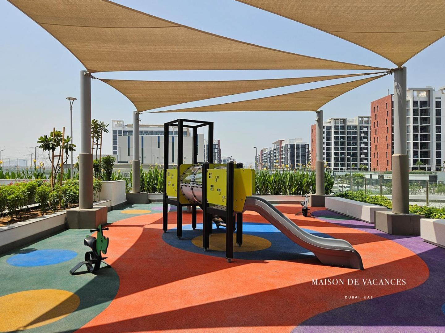 Comfortable 10mins Away From Mall Apartment Dubai