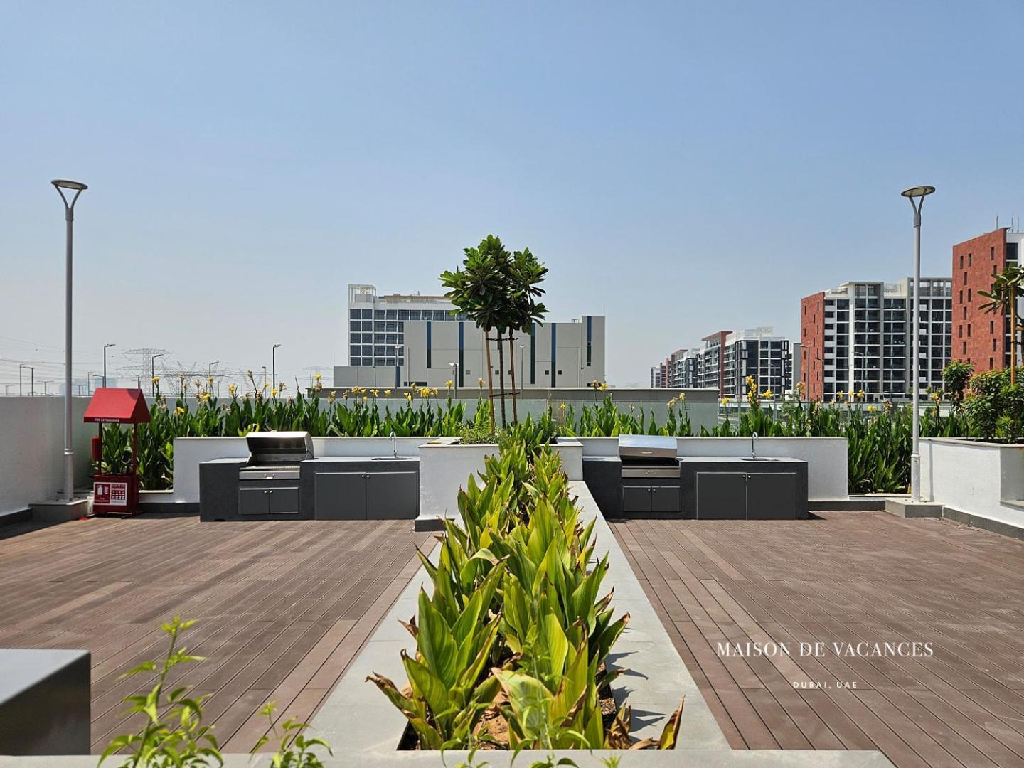 Comfortable 10mins Away From Mall Apartment Dubai