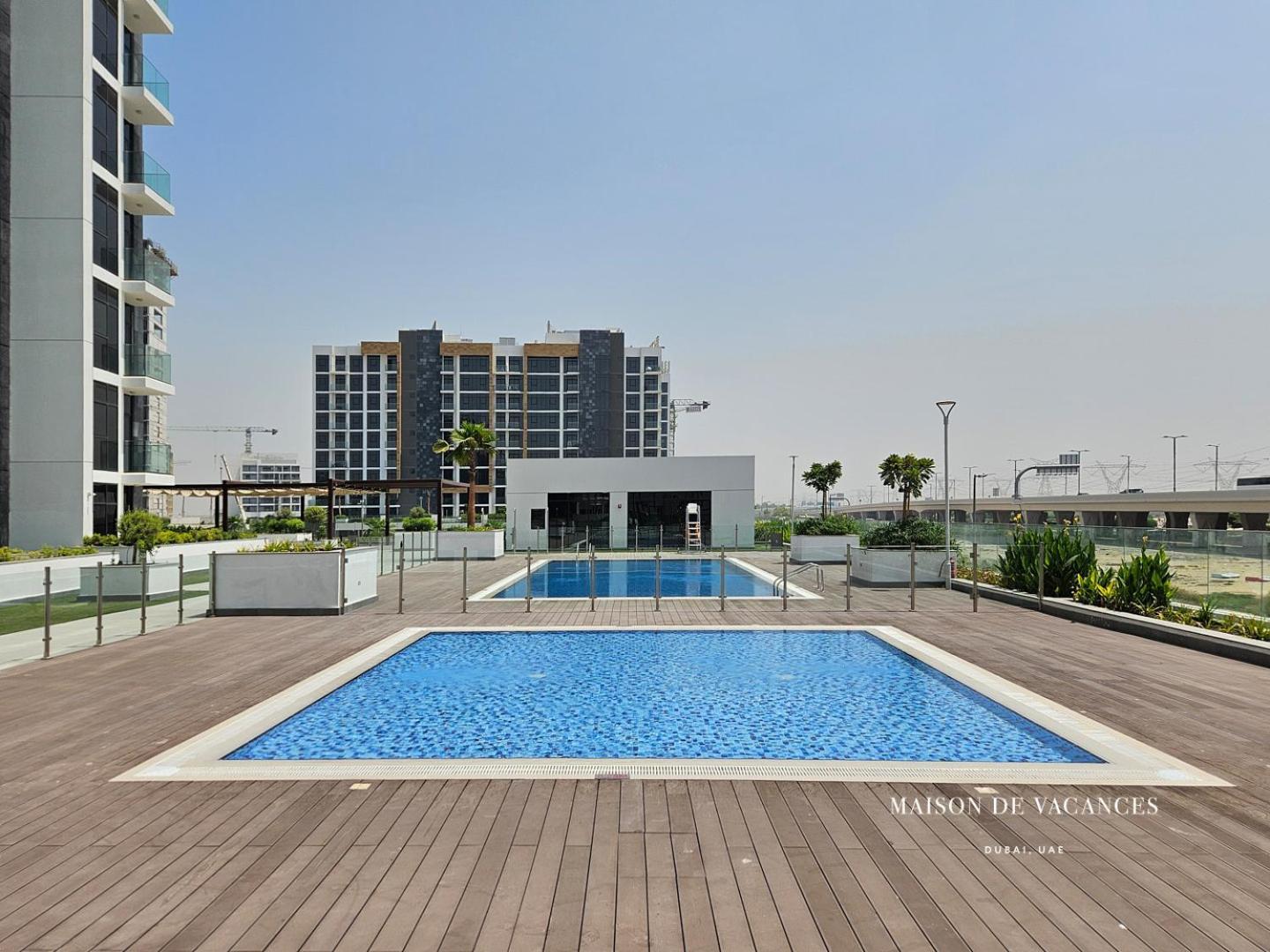 Apartment Comfortable 10mins Away From Mall Dubai