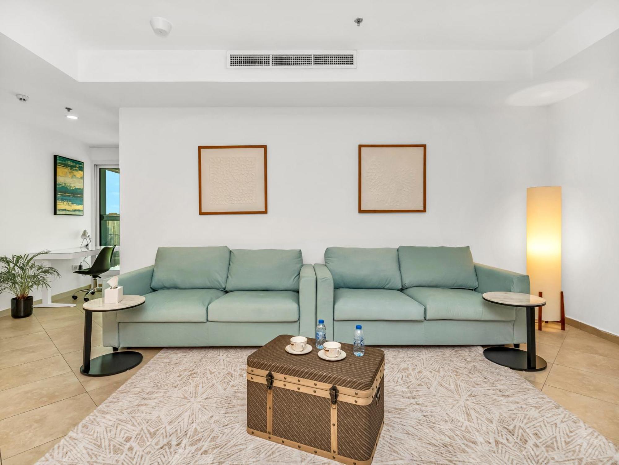 Stunning Panoramic Sea & Marina Skyline View Apartment *