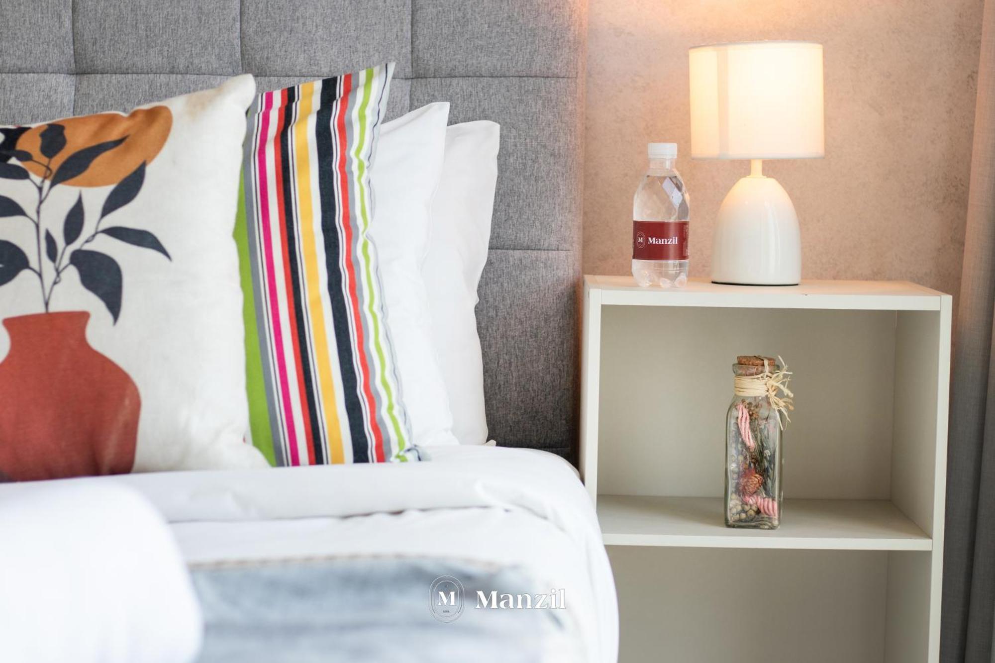 Manzil - Stylish Living In Jvc, Views And Pool Apartment