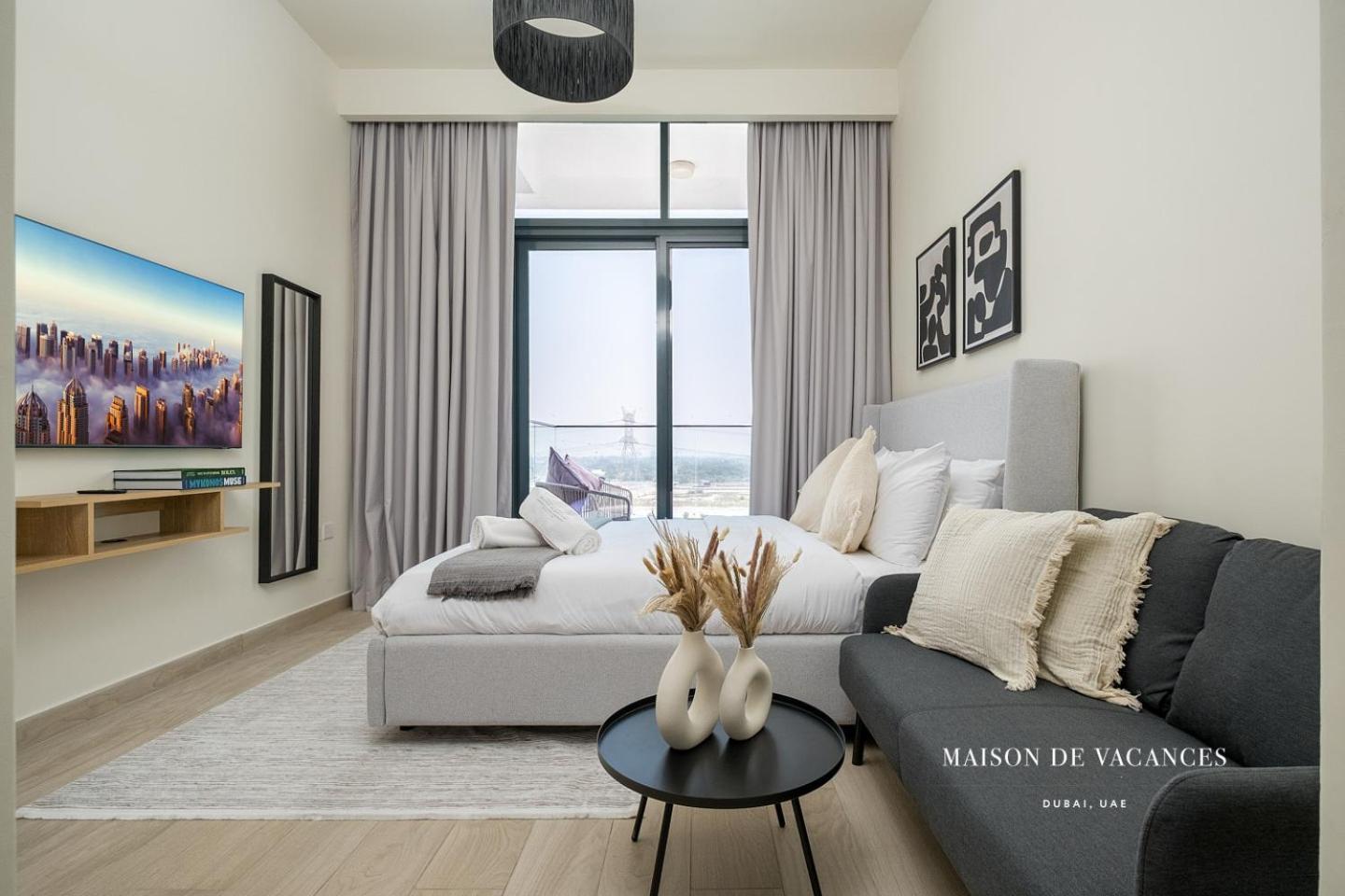 Apartment Cozy 10mins Away From Mall Dubai