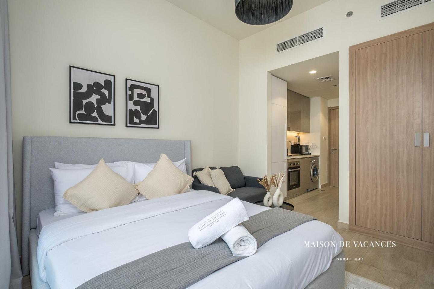 Cozy 10mins Away From Mall Apartment Dubai