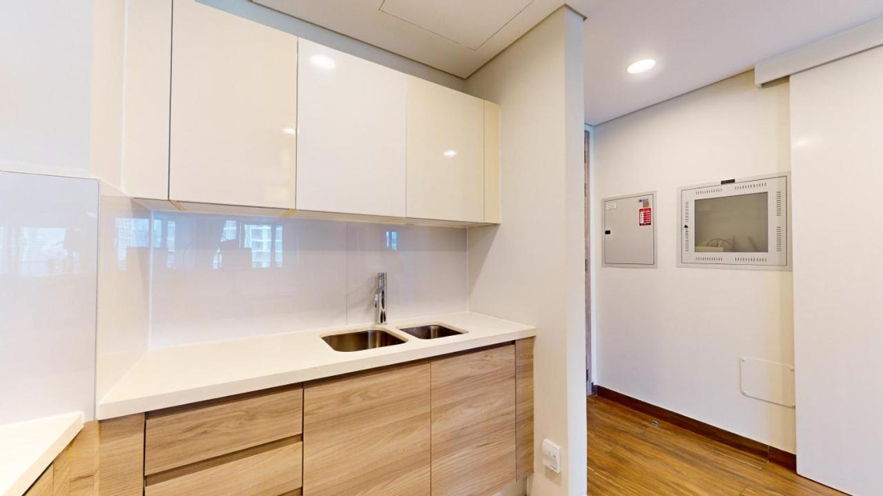 Sol Bay - One Bed With Distant Burj Khalifa View Apartment