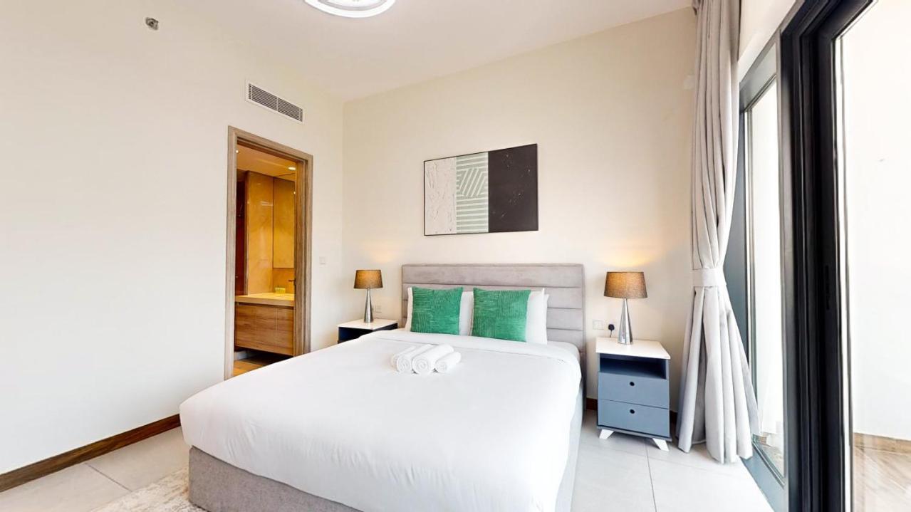Sol Bay - One Bed With Distant Burj Khalifa View *
