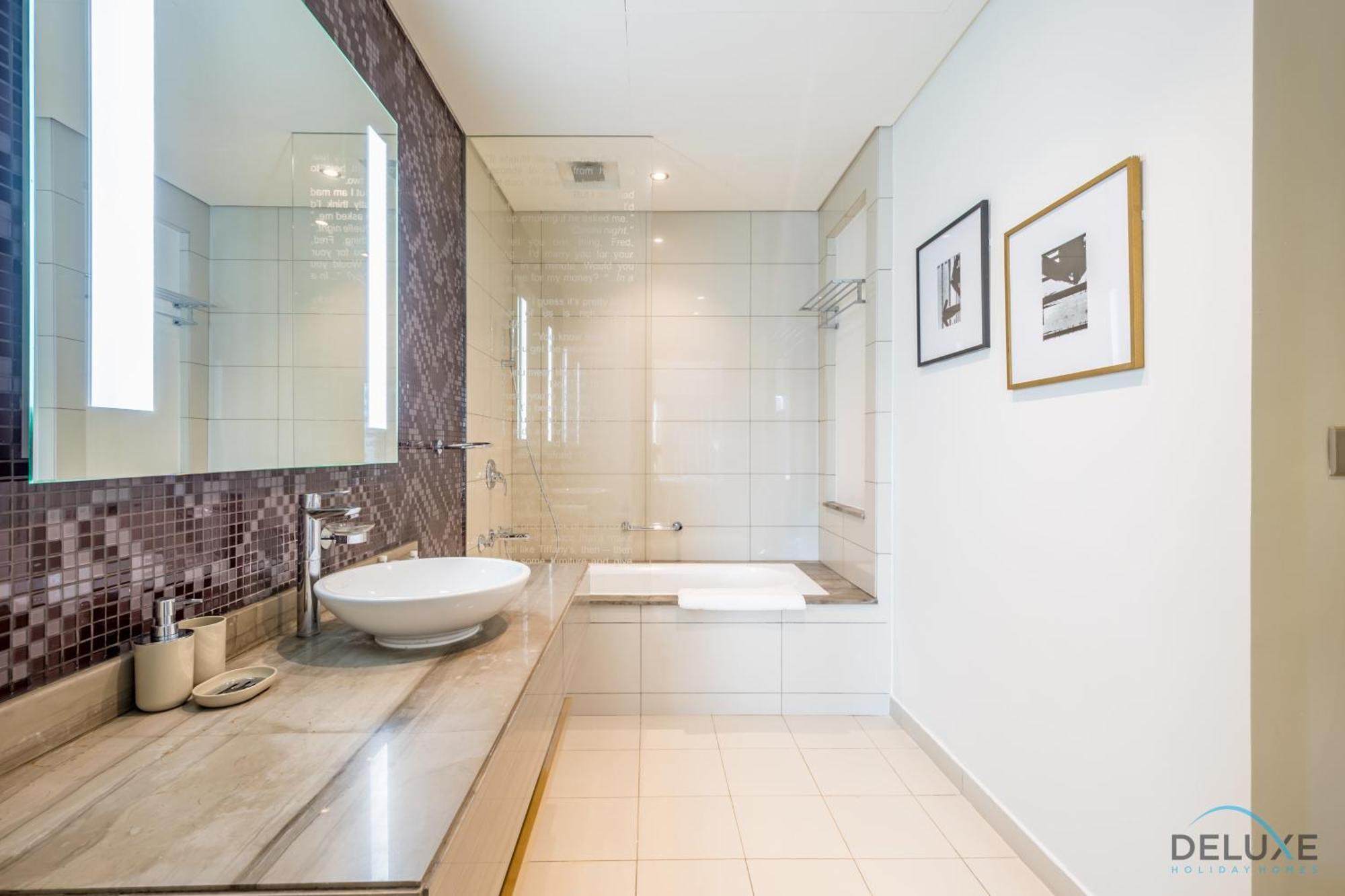 Stylish 1br In Damac Towers By Paramount B, Business Bay By Deluxe Homes Apartment