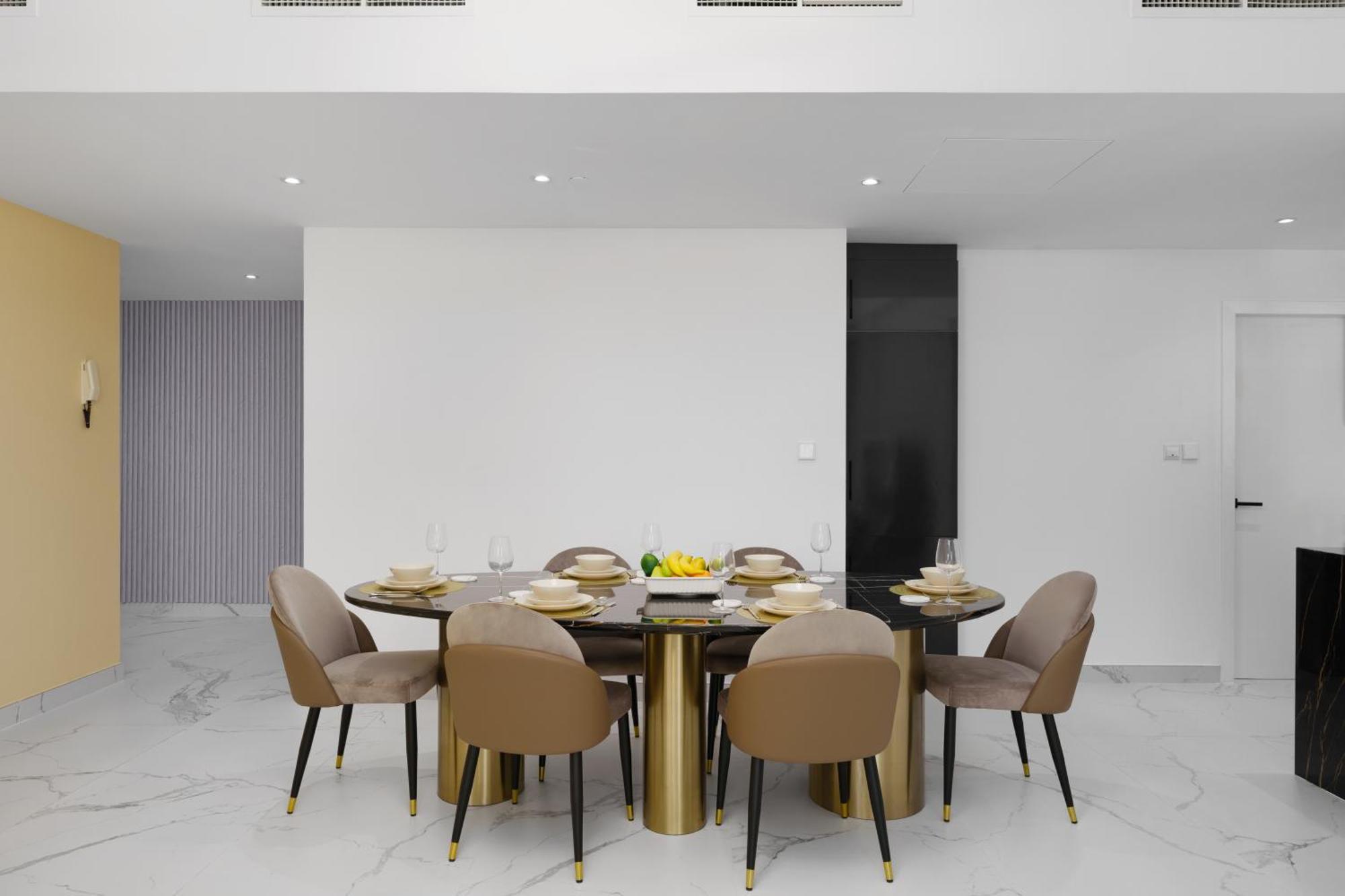Marco Polo - Chic 1 Bedroom With 2 Balconies, Marina Views & Tram
