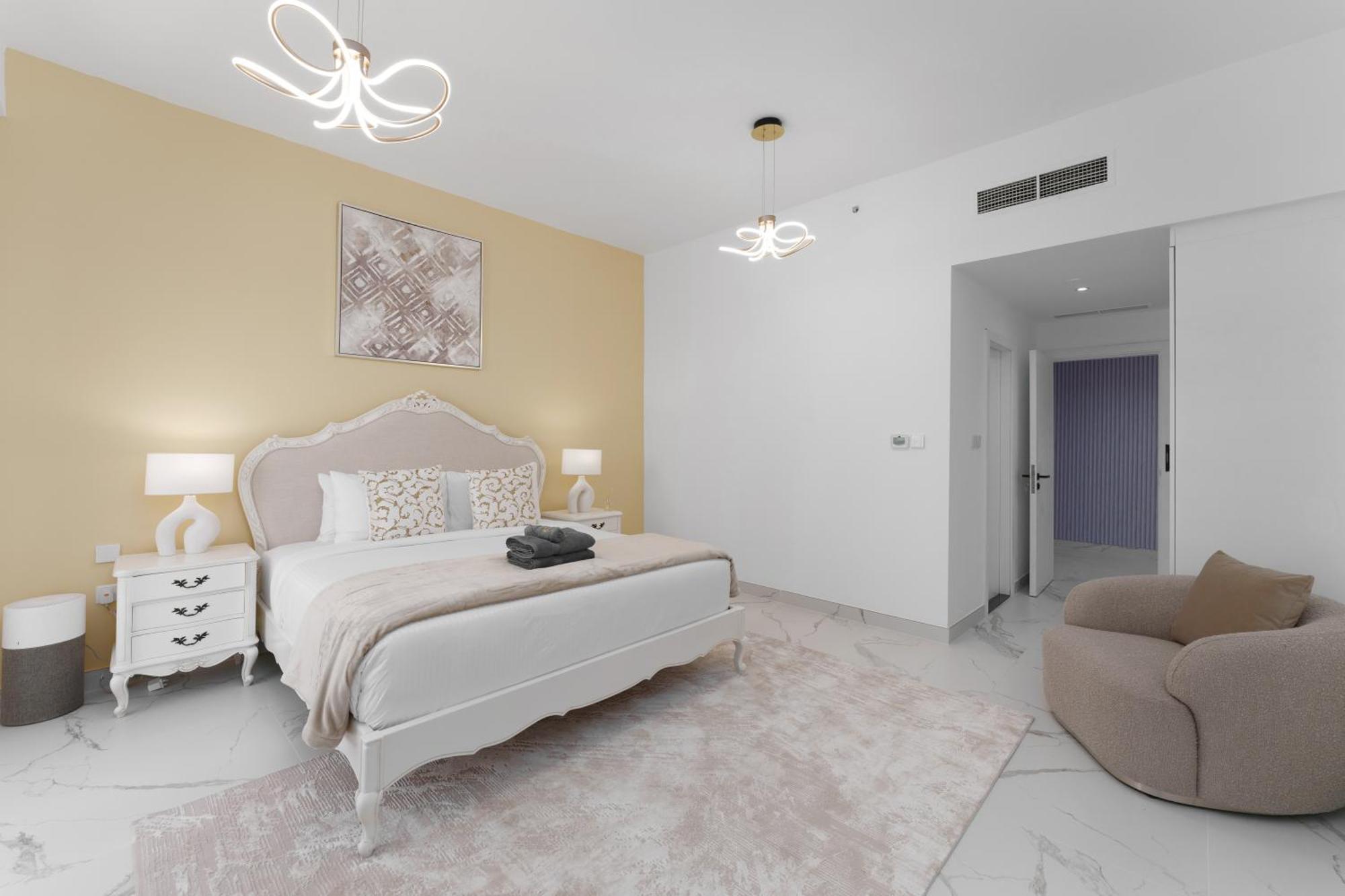 Marco Polo - Chic 1 Bedroom With 2 Balconies, Marina Views & Tram Apartment