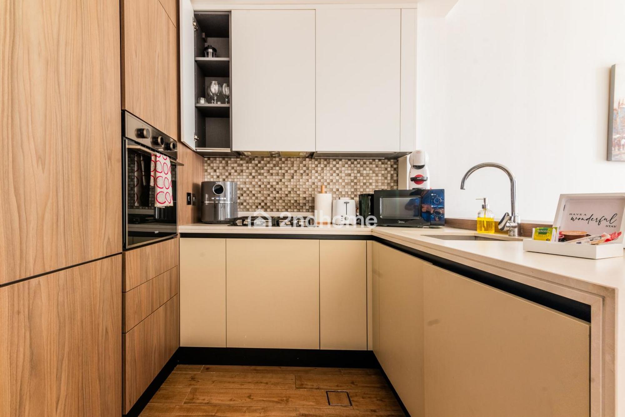 Stylish At Jumeirah Living Marina Gate Apartment Dubai