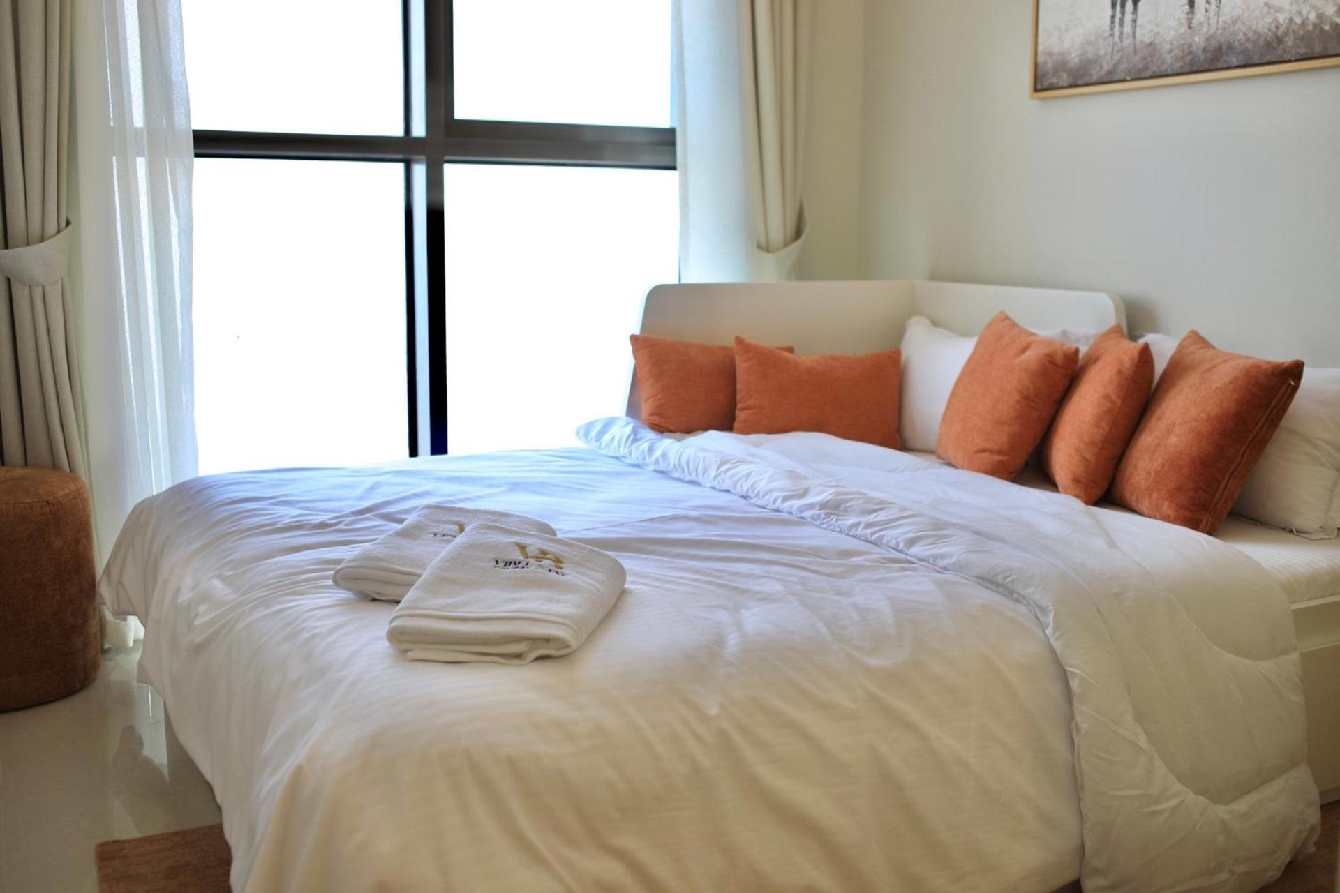 Apartment 2br Sky High Floor At Aykon Tower C Business Bay By Vibel