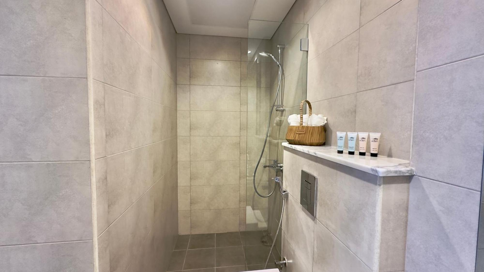Apartment 2br Sky High Floor At Aykon Tower C Business Bay By Vibel