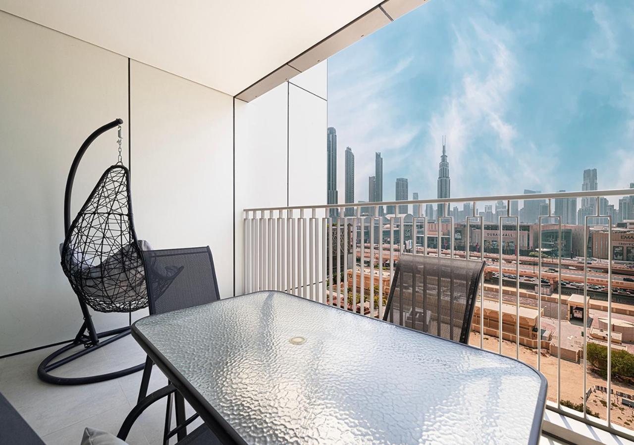 Full Burj Khalifa View - Opposite Mall Access - 8 Min Walk To Mall & Fountain - Luxury 2br Apartment