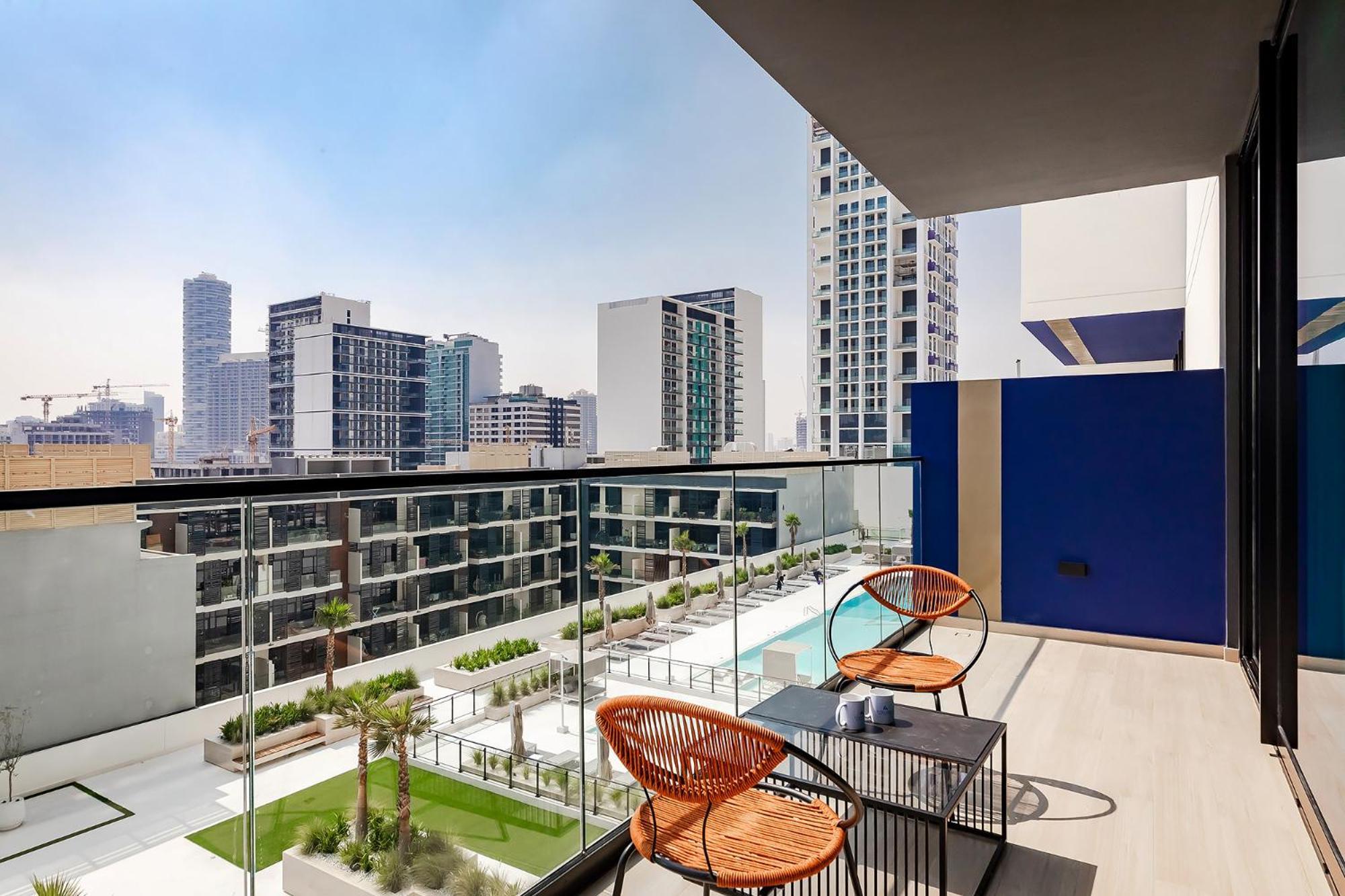 Stylish 1br At Binghatti Corner Jvc Apartment *