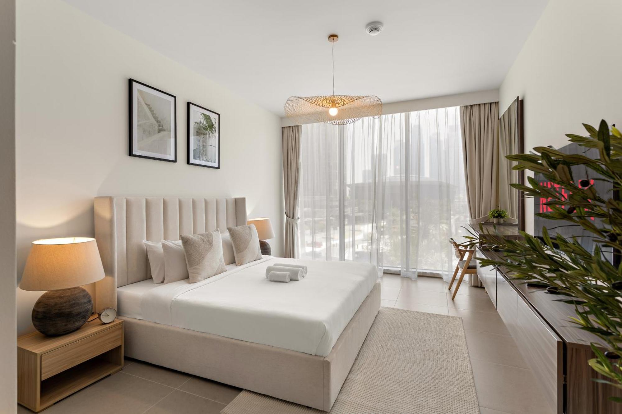 Superb 1bed With Pool & Gym Near The Burj Khalifa Apartment *