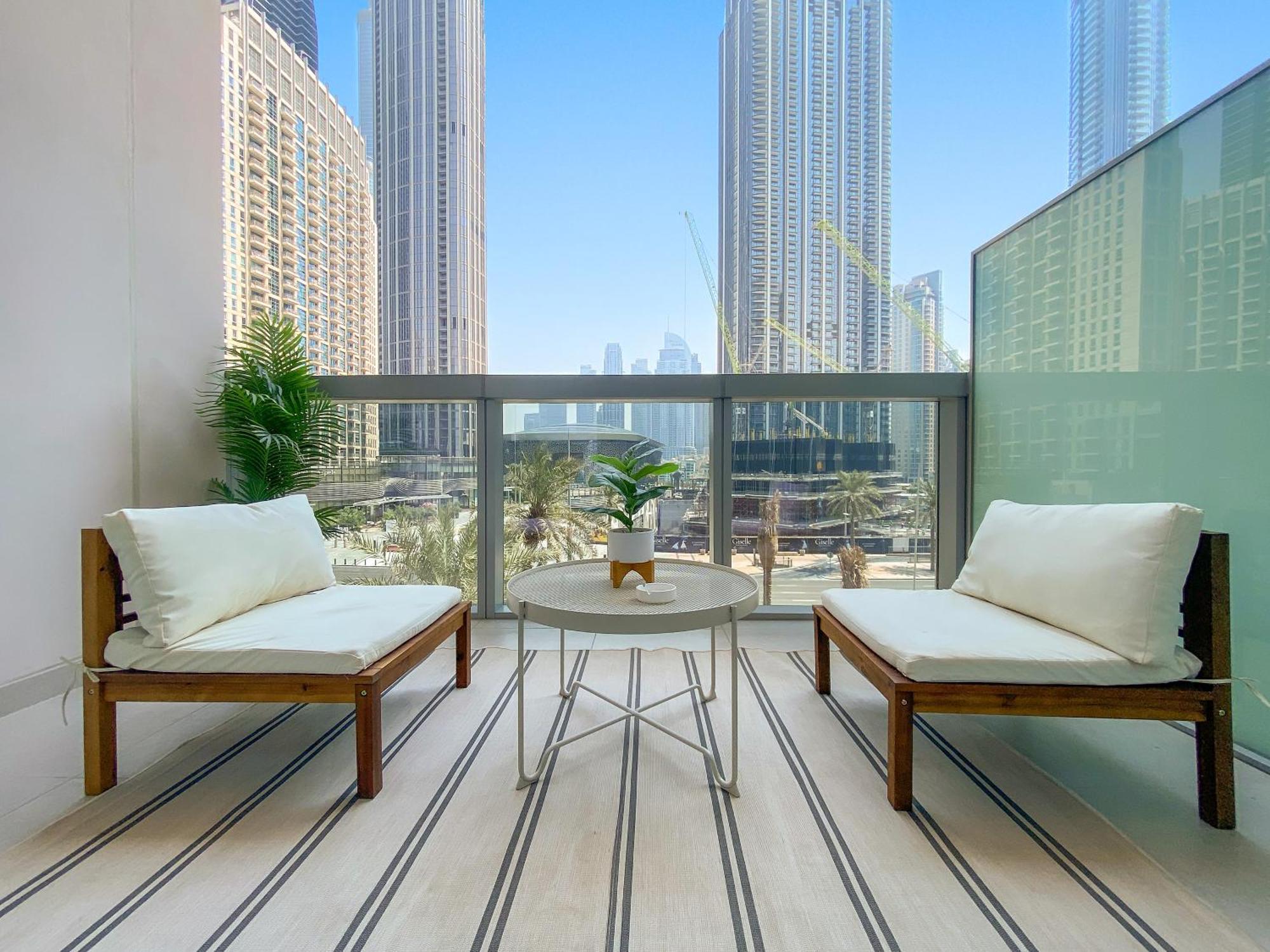 Apartment Superb 1bed With Pool & Gym Near The Burj Khalifa Dubai