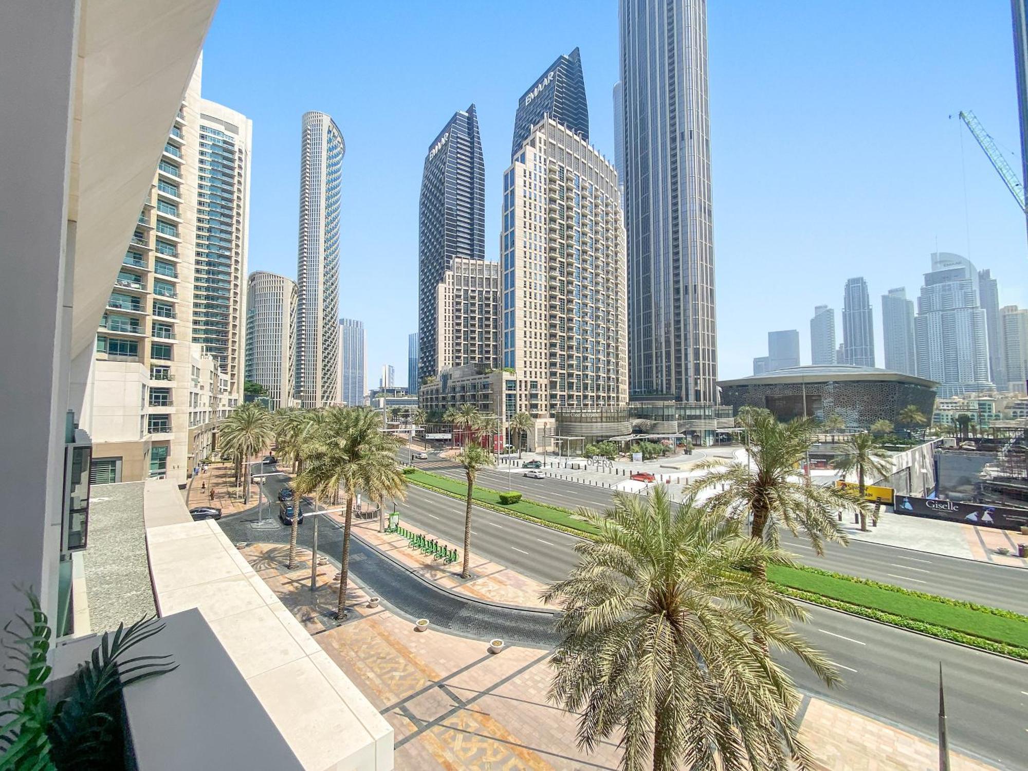 Superb 1bed With Pool & Gym Near The Burj Khalifa Apartment Dubai