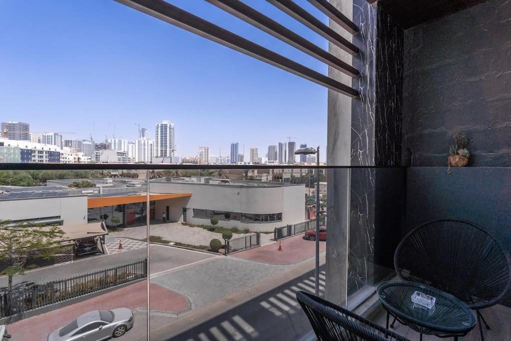 Czechin New Listing Stylish Modern Comforts Apartment